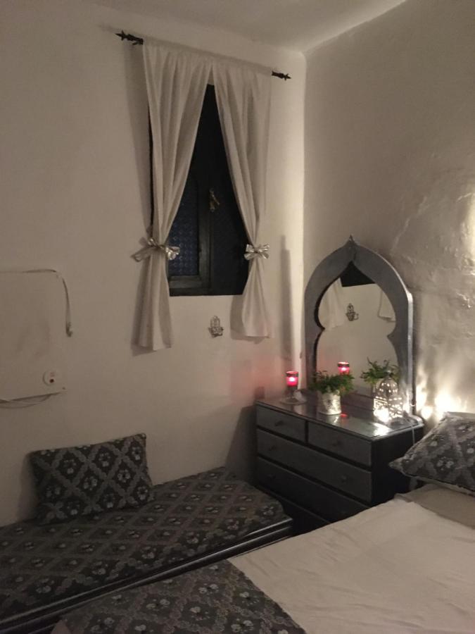 Hathor ,Casa Marroqui Con Dos Terrazas En La Medina Antigua , Ideal Parejas!! Wifi!! Asilah Exterior foto